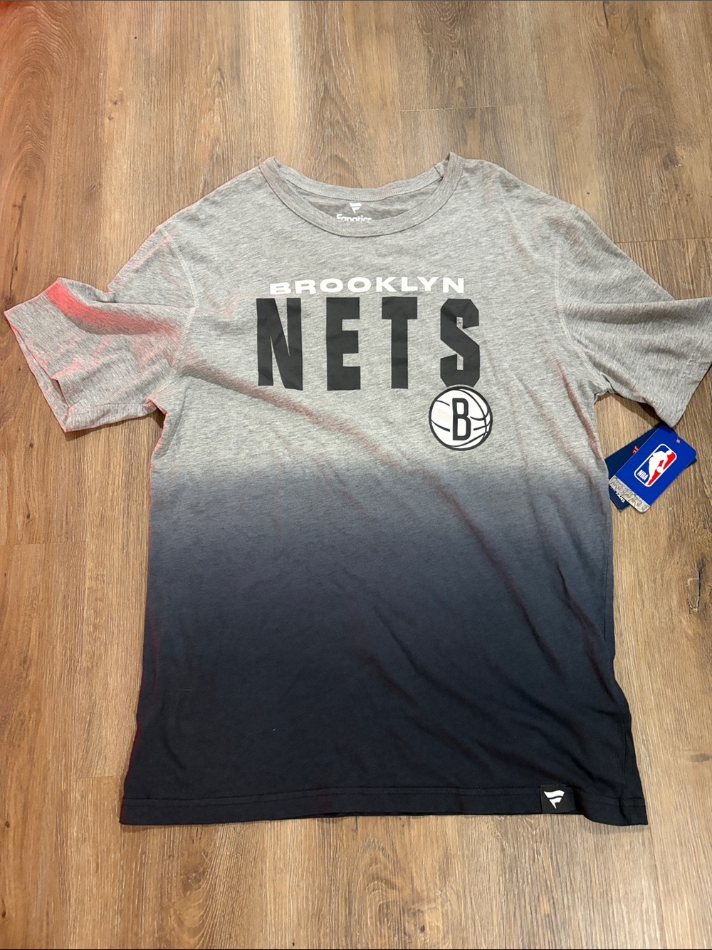 Fanatics Brooklyn Nets Ombre Gray to Black Short Sleeve Tee